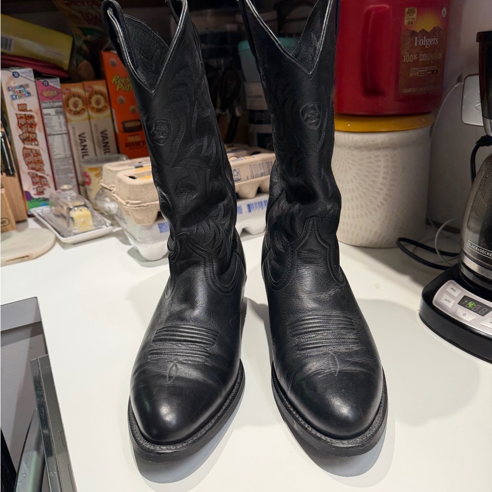 Ariat Black Leather Men’s Western Cowboy Boots